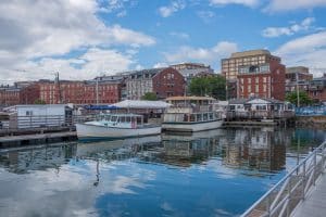 Best Maine Coastal Experiences for Seafood Lovers