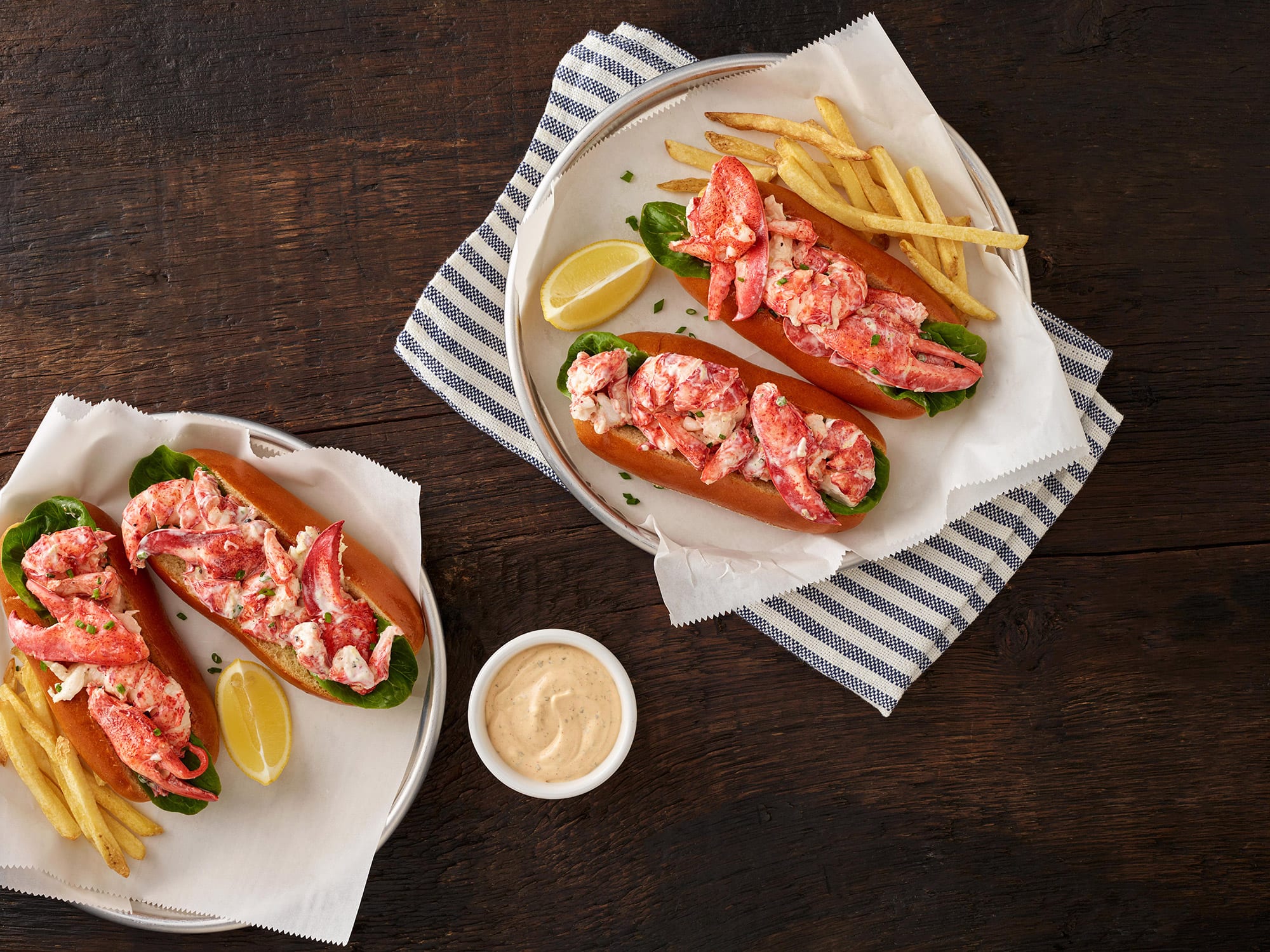 Maine Lobster vs Canadian Lobster: What’s the Difference?
